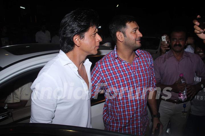 Shah Rukh Khan Snapped at Olive