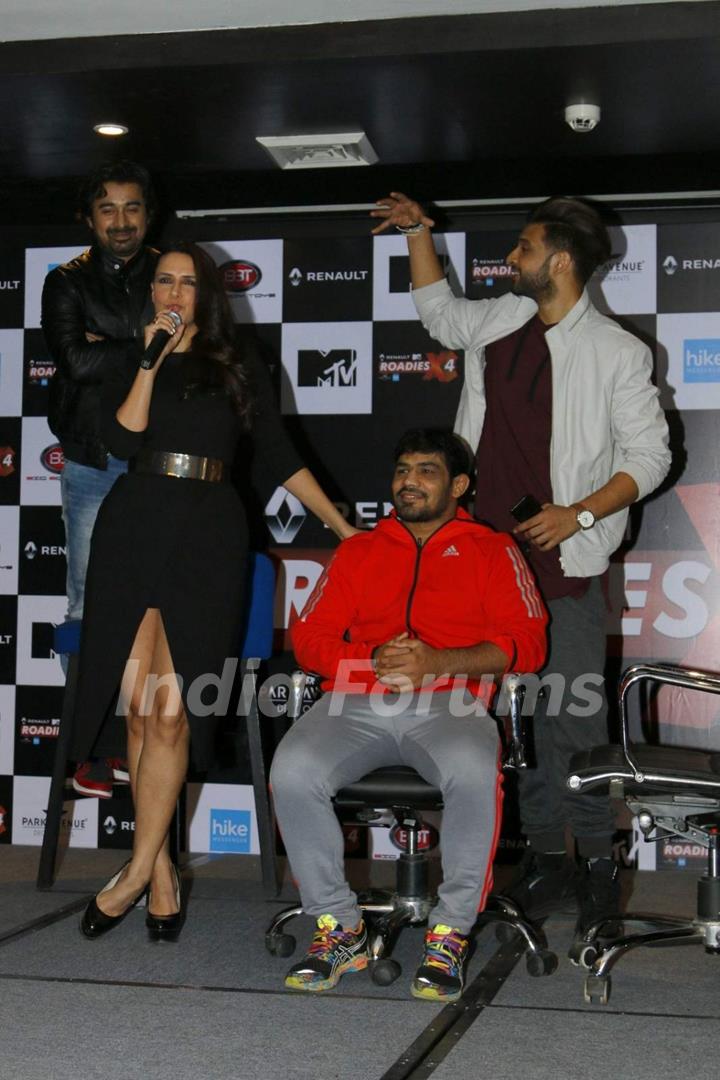 Neha Dhupia, Karan Kundra, Sushil Kumar and Rannvijay at Press Meet of MTV Roadies X4 in Delhi