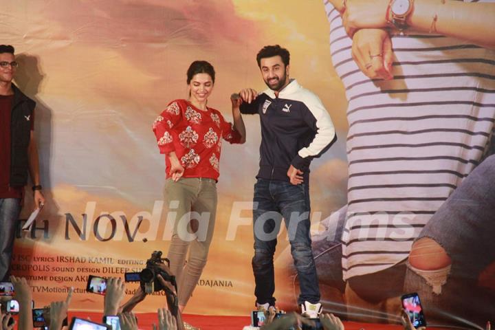 Deepika and Ranbir at Promotions of Tamasha at Panvel