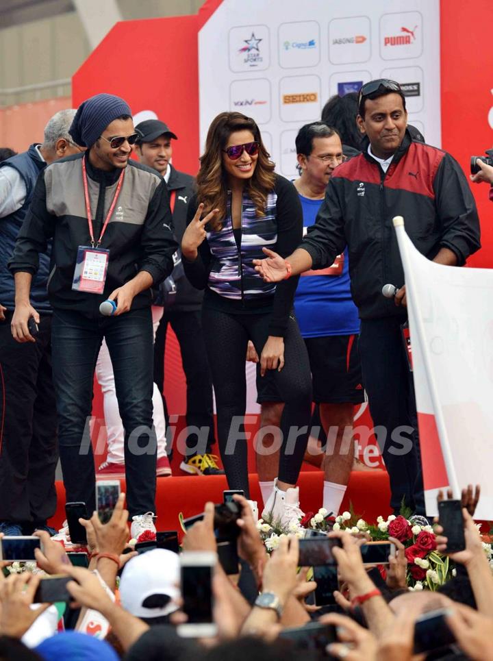 Bipasha Basu at Airtel Delhi Half Marathon