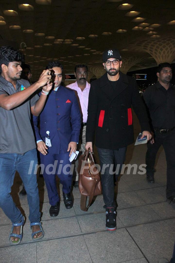 Ranbir Kapoor Snapped at Airport