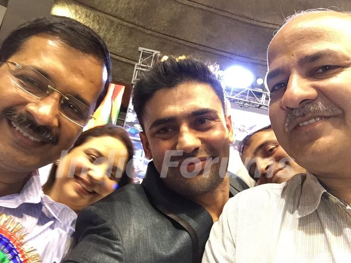 Sangram Singh with Arvind Kejriwal at Delhi to Promote Delhi Olympic Games