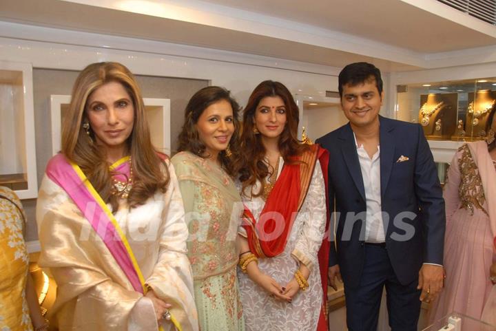 Mother - Daughter Dimple and Twinlke at Inaugration of 'Ranka' Jewellers in Pune