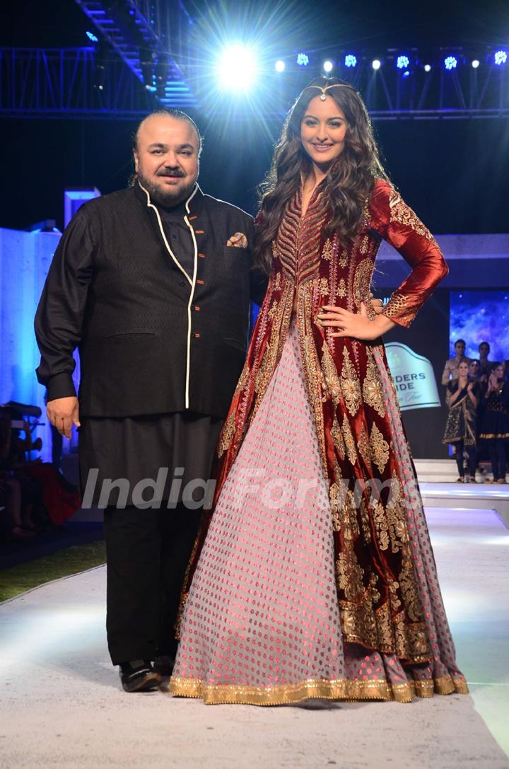 Sonakshi Sinha at Blenders Pride  Fashion Tour