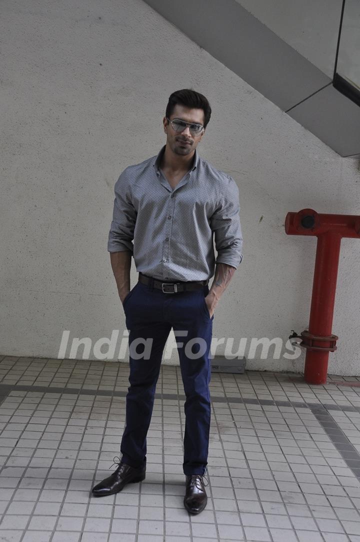 Karan Singh Grover at Success Bash of 'Hate Story 3'