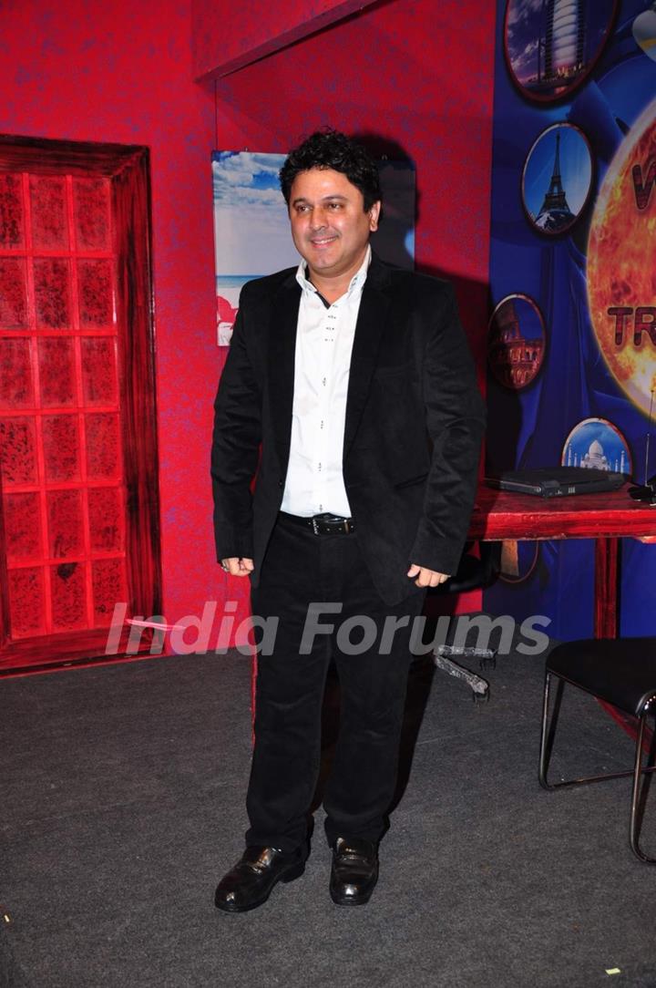 Ali Asgar's Act in Play 'Dil Toh Baccha Hai Ji'