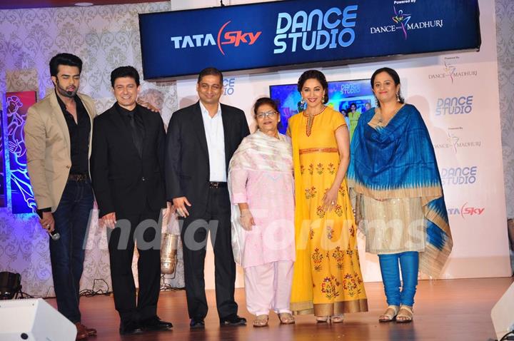 Manish Paul, Madhuri Dixit and Saroj Khan at Launch of 'Dance Studio' Channel on Tata Sky