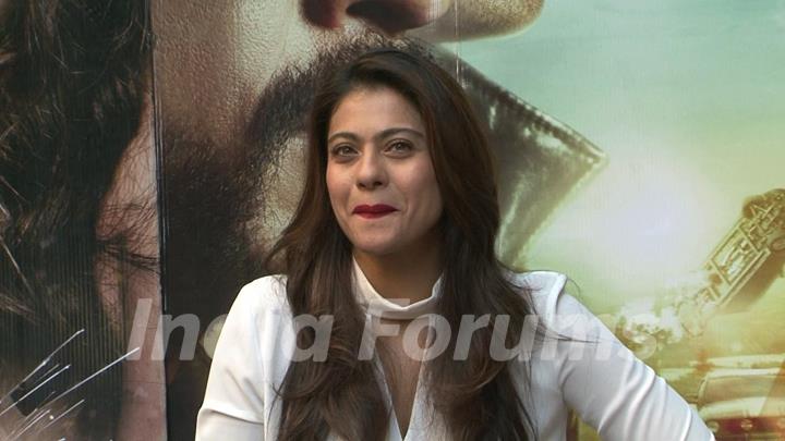 'Forever Young' Kajol Snapped During 'Dilwale' Interview