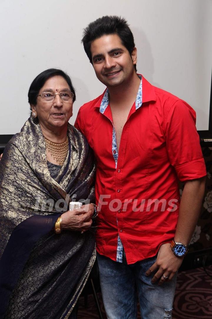 Karan Mehra at Bikramjeet Kanwarpal Mother's Birthday