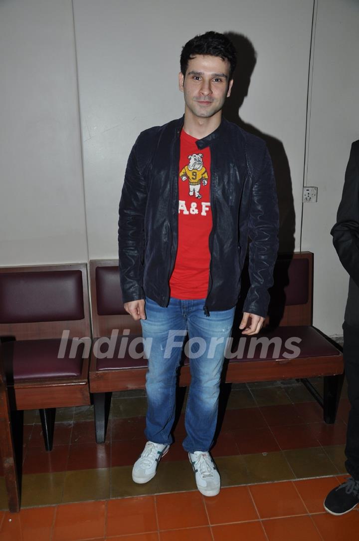 Girish Kumar for Promotions of 'Loveshhuda' at Jai Hind College