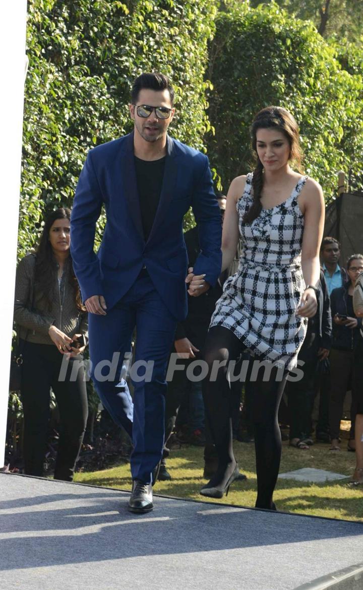 Varun Dhawan and Kriti Sanon at Press Meet of 'Dilwale' in Delhi