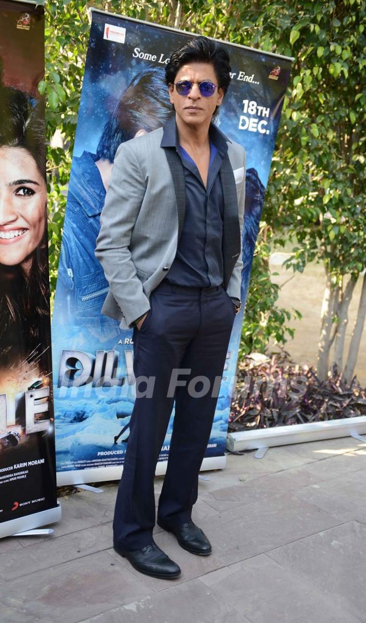 Shah Rukh Khan at Press Meet of 'Dilwale' in Delhi