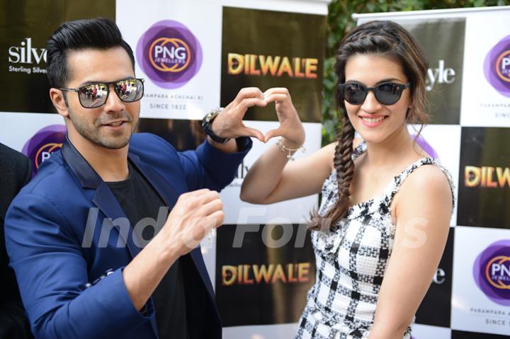 Varun Dhawan and Kriti Sanon at Promotions of Dilwale in Delhi