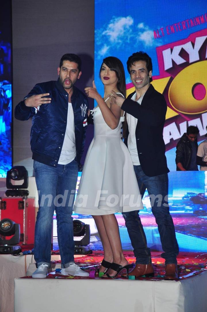 Tusshar, Aftab and Gauahar Khan Poses for Media at Song Launch of 'Kya Kool Hain Hum3'