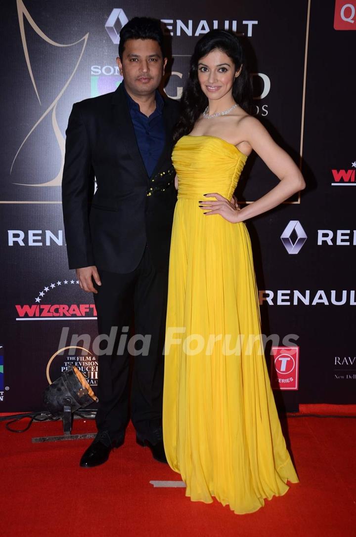 Bhushan Kumar and Divya Khosla Kumar at Guild Awards 2015