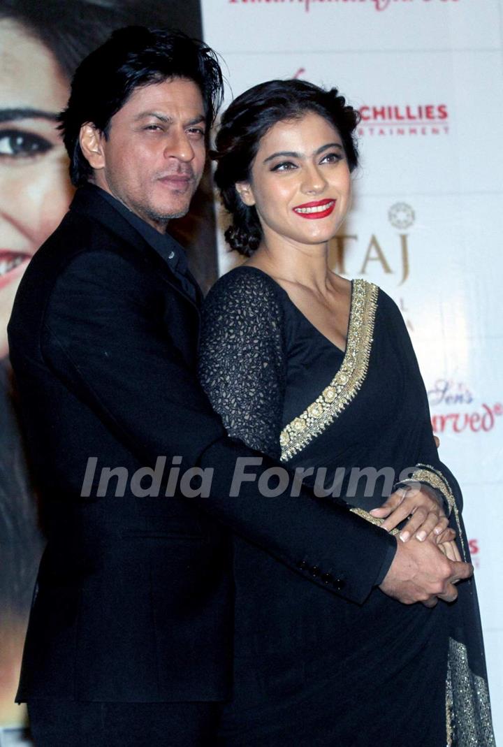 Kajol and Shah Rukh Khan at Promotions of 'Dilwale' at Kolkata