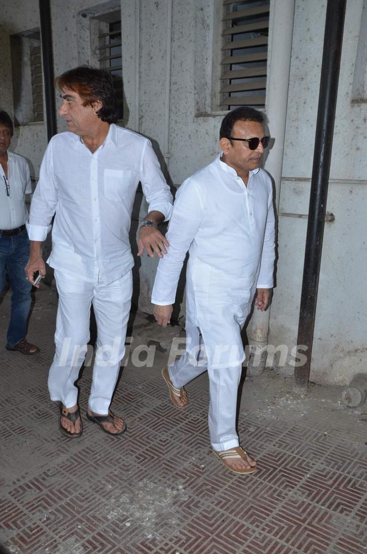 Annu Kapoor was snapped at Sadhana Shivdasani's Funeral