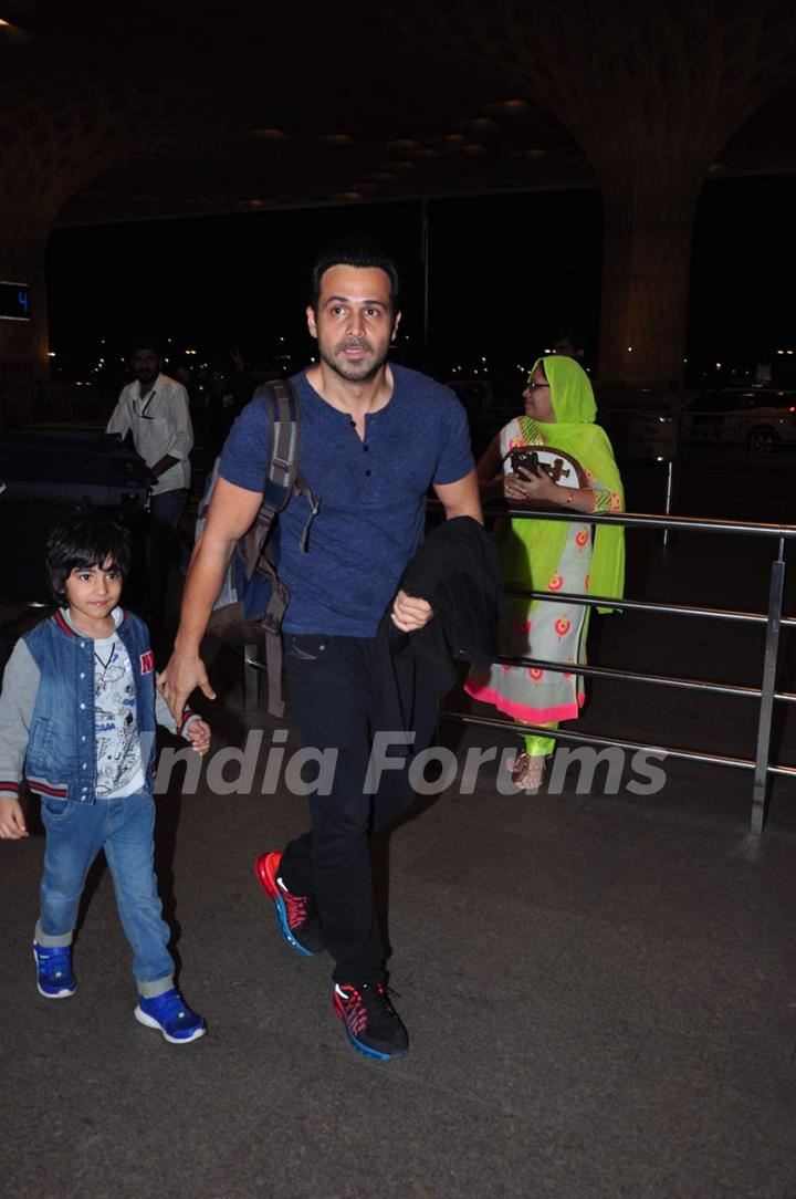 Emraan Hashmi Snapped at Airport