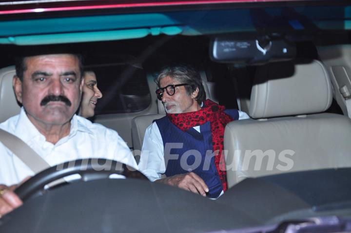 Vidhu Vinod Chopra and Amitabh Bachchan at Special Screening of 'Wazir'