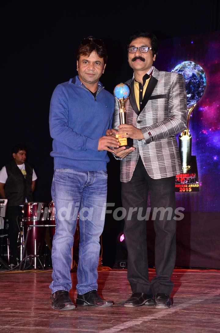 Rajpal Yadav at Mumbai Global Achiever's Award