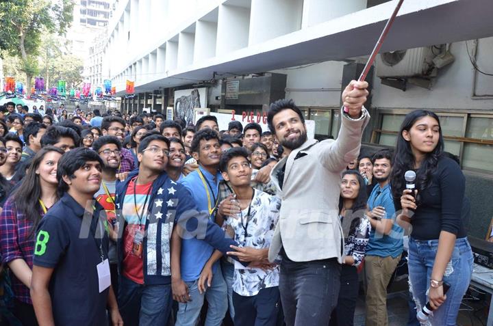 Rithvik Dhanjani Clicks Selfies with Students of Narsee Monjee College at 'He for She' Event