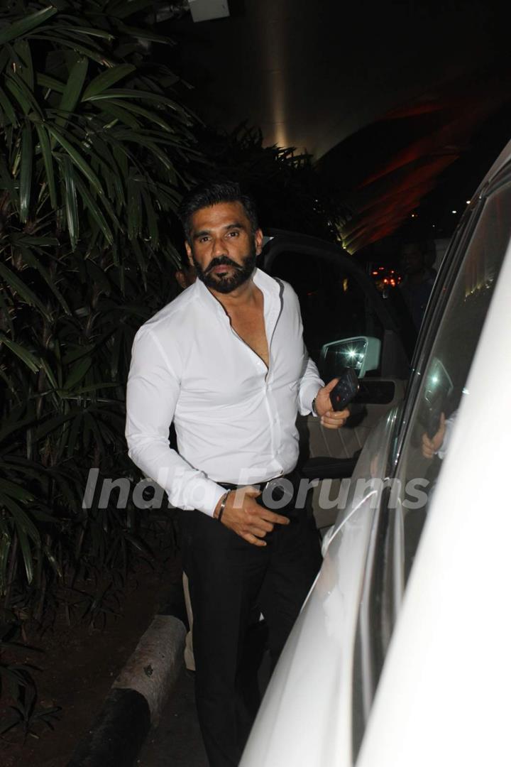 Suniel Shetty Snapped at Airport