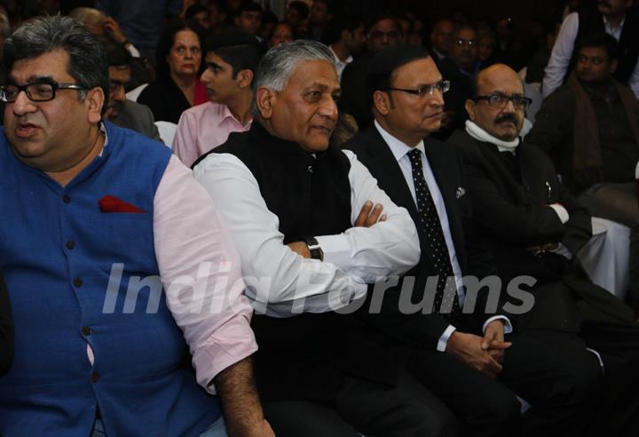 Rajat Sharma and Amar Singhji at Shatrughan Sinha's Book Launch - 'Anything but Khamosh'