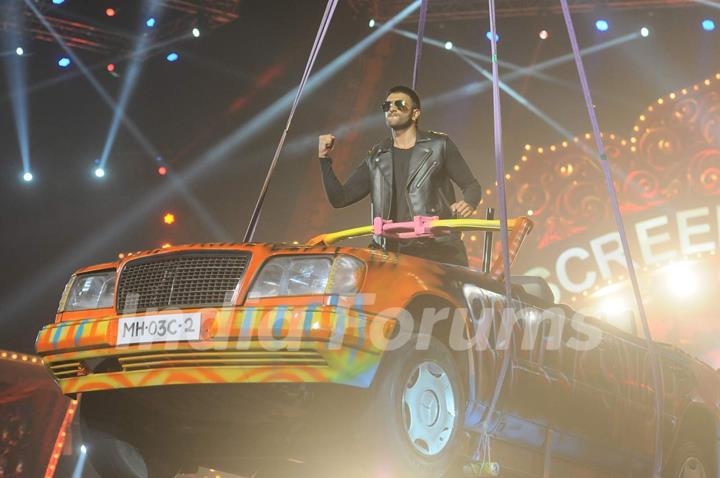 Ranveer Singh's performance at the 22nd Annual Star Screen Awards