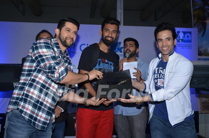 Tusshar Kapoor and Aftab Shivdasani at the Radio Mirchi BKC Event