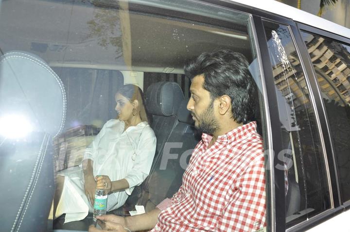 Riteish Deshmukh and Genelia Dsouza at Farah Khan's Birthday Bash