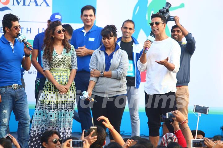 Akshay Kumar and Nimrat Kaur Encourages 'Walk for Health'