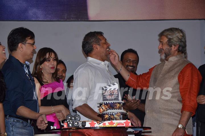 Mahesh Manjrekar, Nana Patekar and Sunil Barve at Success Bash of 'Natsamrat'