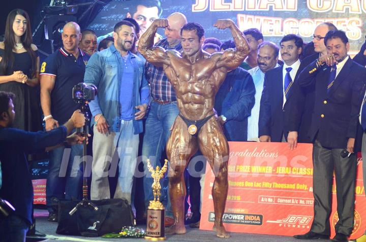 Salman Khan With Winners at Fitness Expo