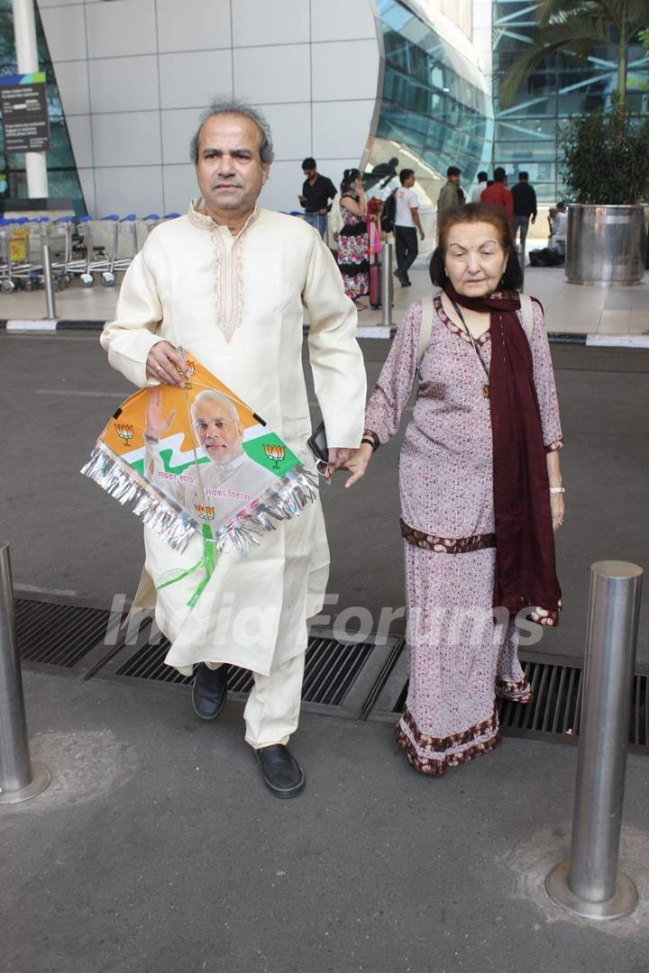 Suresh Wadkar Snapped at Airport