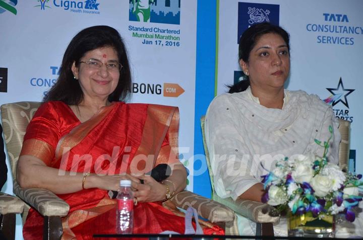 Priya Dutt at Press Meet of Standard Chartered Mumbai Marathon