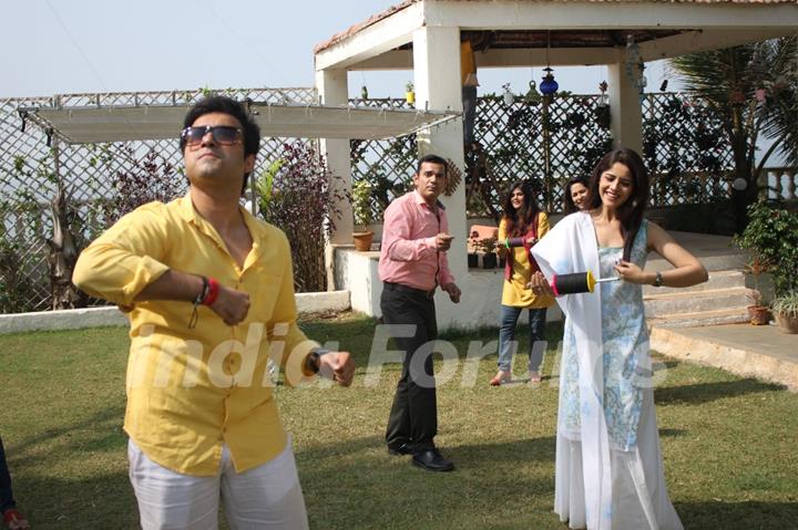 'Bhaage Re Mann' Team Celebrate Sankranti on Sets