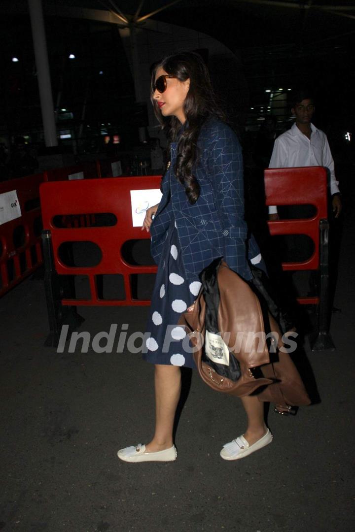 Sonam Kapoor was snapped at Airport