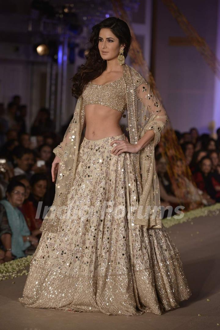 Katrina Kaif dazzles the ramp for Manish Malhotra's Show for Sahachari Foundation