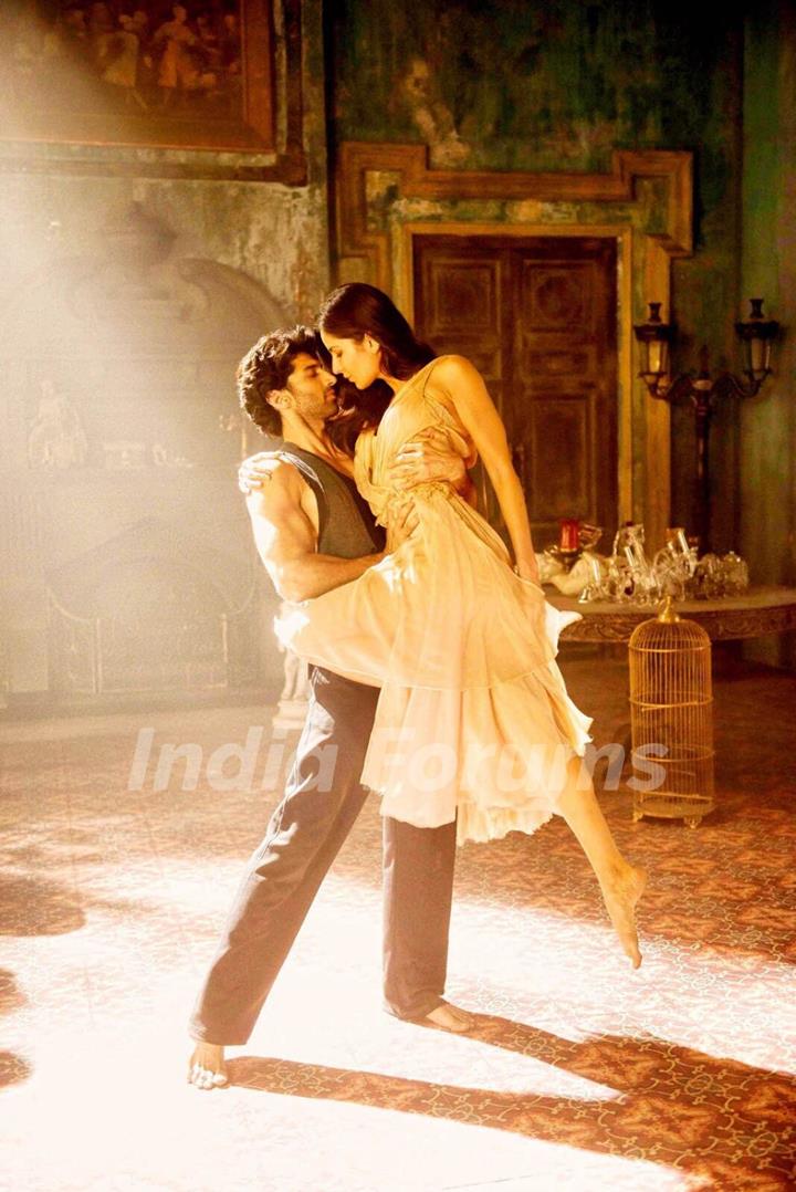 Aditya Roy Kapoor and Katrina Kaif in Fitoor