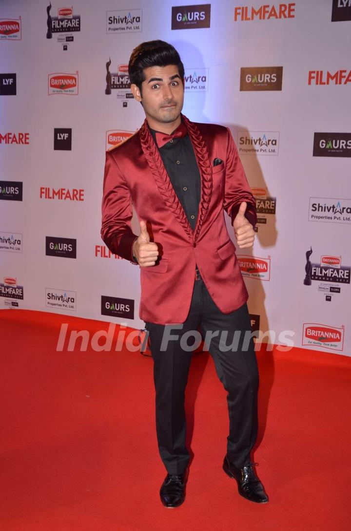 Omkar Kapoor at Filmfare Awards 2016