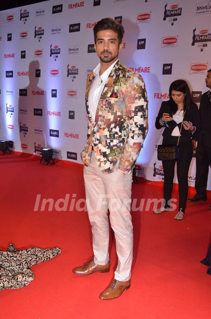 Saqib Saleem at Filmfare Awards 2016