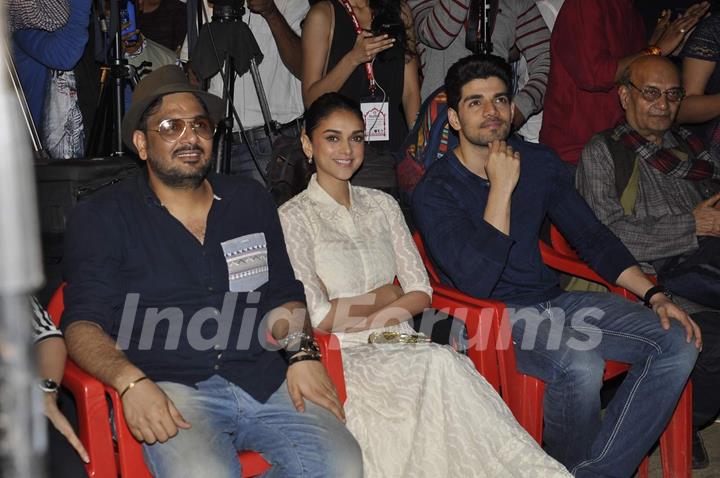 Mukesh Chhabra, Aditi Rao Hydari and Sooraj Pancholi at Khidkiyan festival Finale