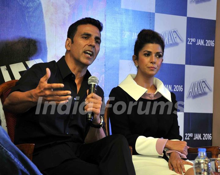 Akshay and Nimrat at Press Meet of Airlift at Le-Meridain, Delhi