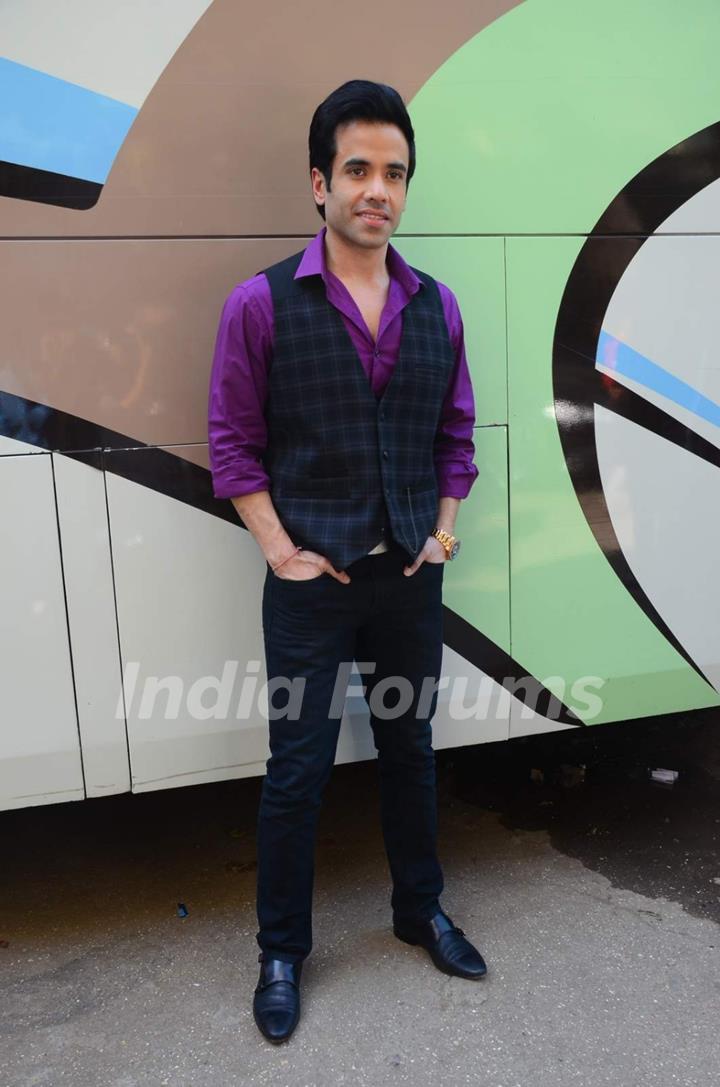 Tusshar Kapoor on Locations of Kyaa Kool Hain Hum 3 Sets