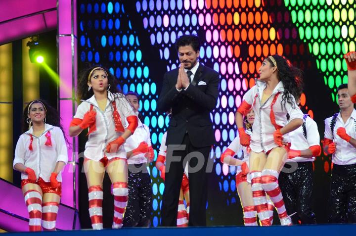 Shah Rukh Khan at Umang Police Show 2016