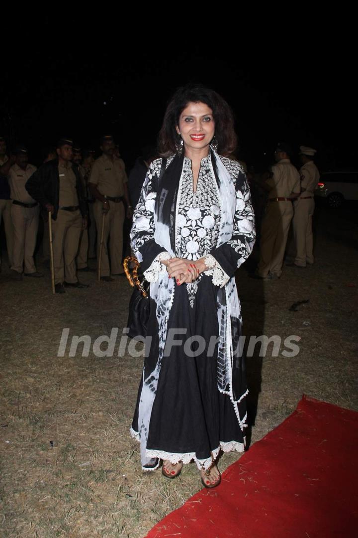 Varsha Usgaonkar at Umang Police Show 2016