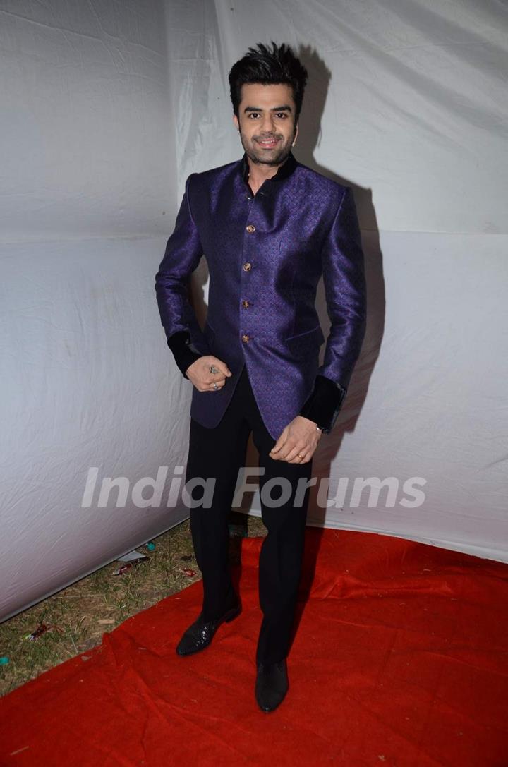 Manish Paul at Umang Police Show 2016