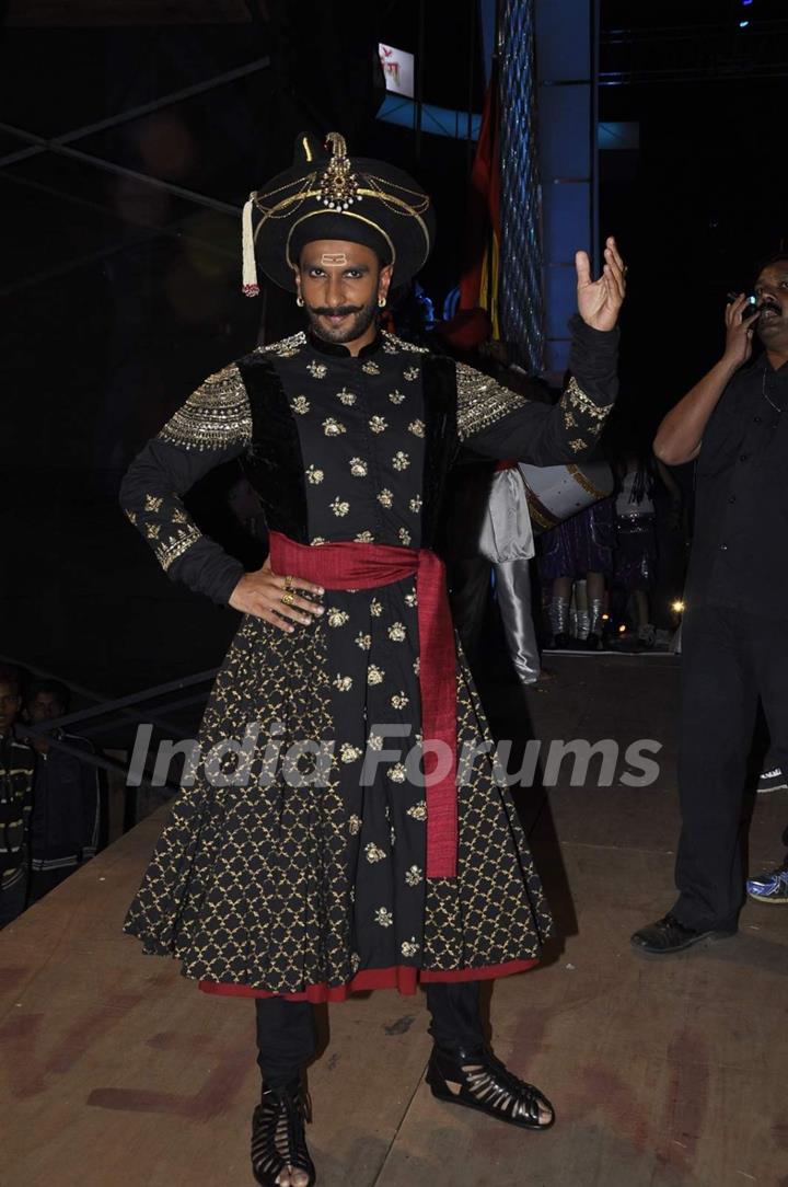 Ranveer Singh at Umang Police Show 2016