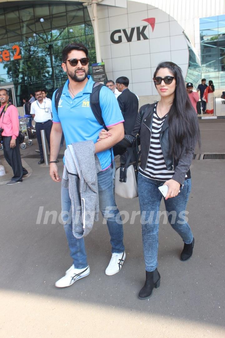 Aftab Shivdasani and Nin Dusanj Snapped at Airport