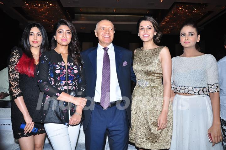 Adah, Shriya, Taapsee and Parul at Press Meet of IIFA Utsavam